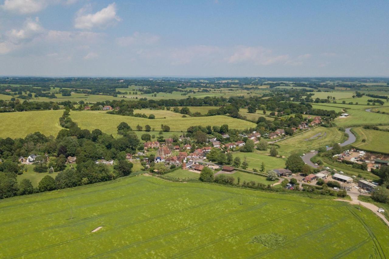 The Oast By Bloom Stays Newenden ภายนอก รูปภาพ