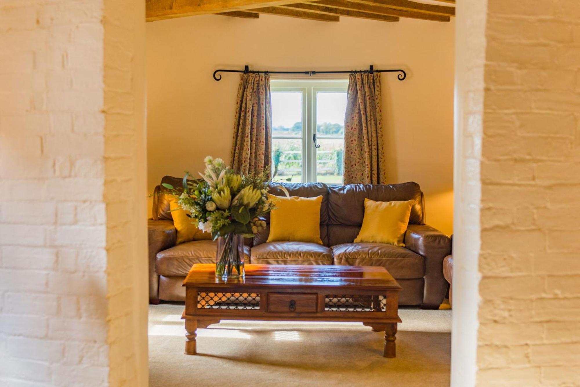 The Oast By Bloom Stays Newenden ภายนอก รูปภาพ