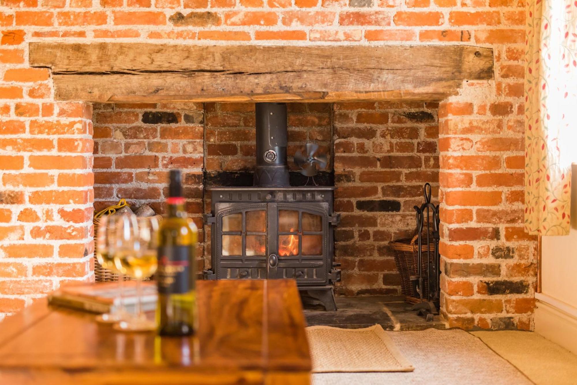 The Oast By Bloom Stays Newenden ภายนอก รูปภาพ